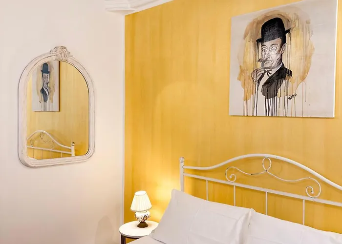 Pensión Scarlatti 4*